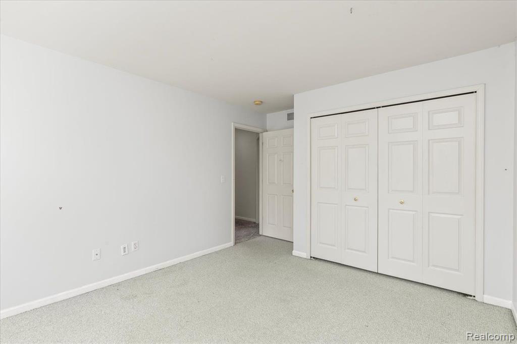 436 Pine Valley Court, Oxford, MI 48371 — Photo 30