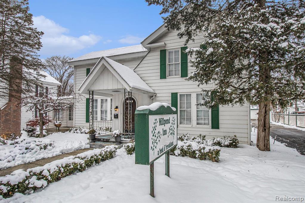 155 N Main Street, Clarkston, MI, 00000