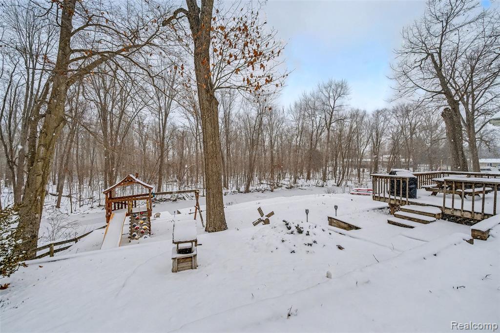11849 Four Lakes Drive, South Lyon, MI 48178 — Photo 30