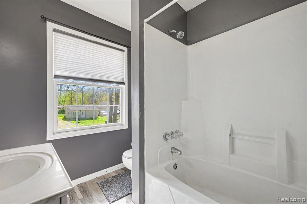 4725 Hickory Drive, Highland, MI 48356 — Photo 20