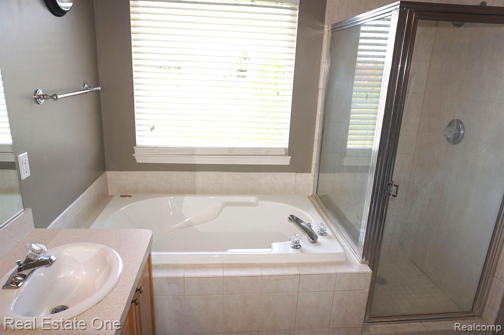 6993 WELLINGTON Drive, Dexter, MI 48130 — Photo 20
