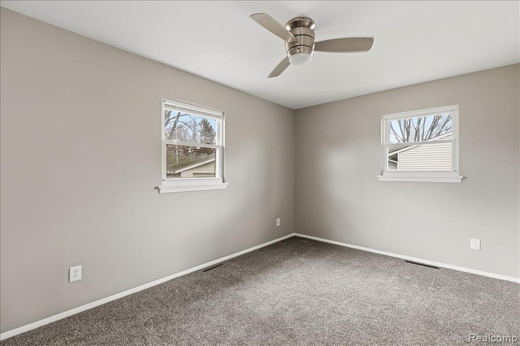 2160 Phillips Road, Auburn Hills, MI 48326 — Photo 21
