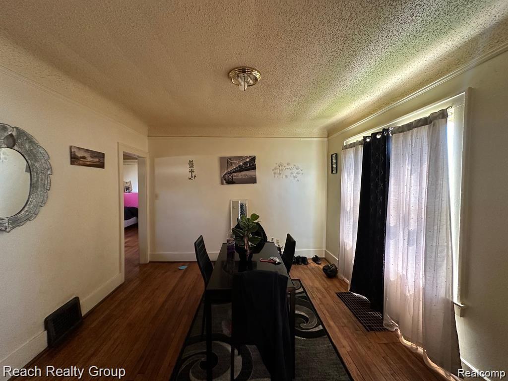 5902 WAYBURN Street, Detroit, MI 48224 — Photo 6