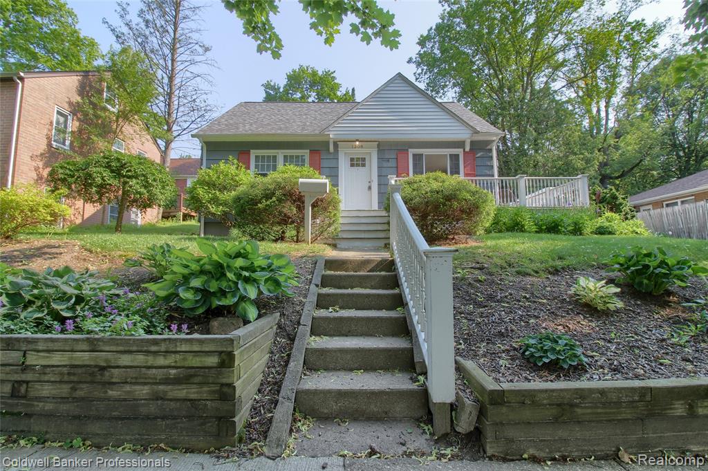 1308 Arborview Boulevard, Ann Arbor, MI 48103 — front exterior