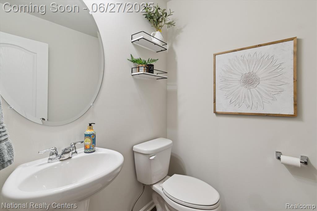 5241 Marie Lane, Sterling Heights, MI 48310 — Photo 6