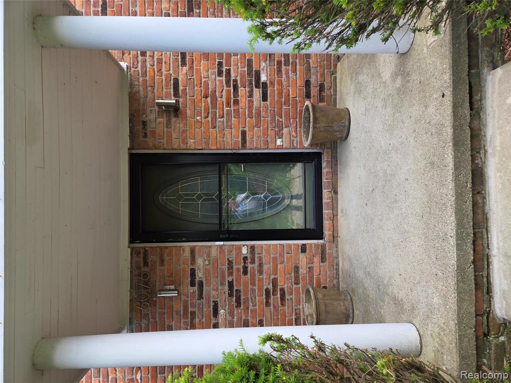 6076 Glen Eagles Drive, West Bloomfield, MI 48323 — Photo 4
