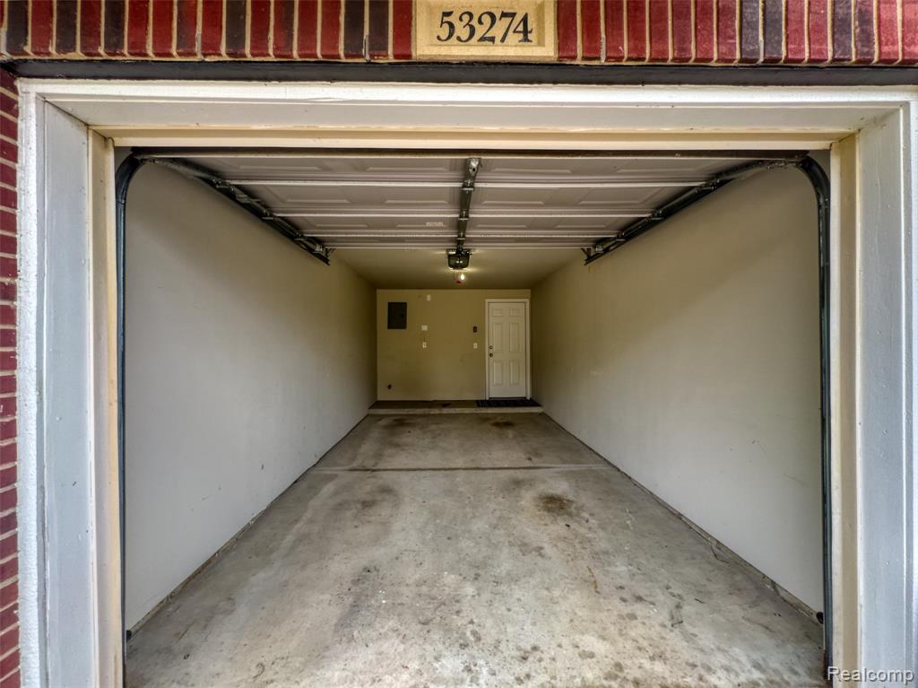 53274 Providence Drive W, Utica, MI 48316 — Photo 12