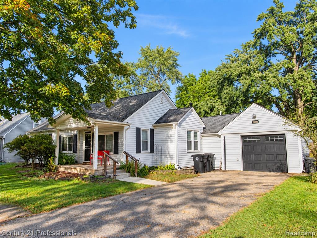 20382 Beatrice Street, Livonia, MI 48152