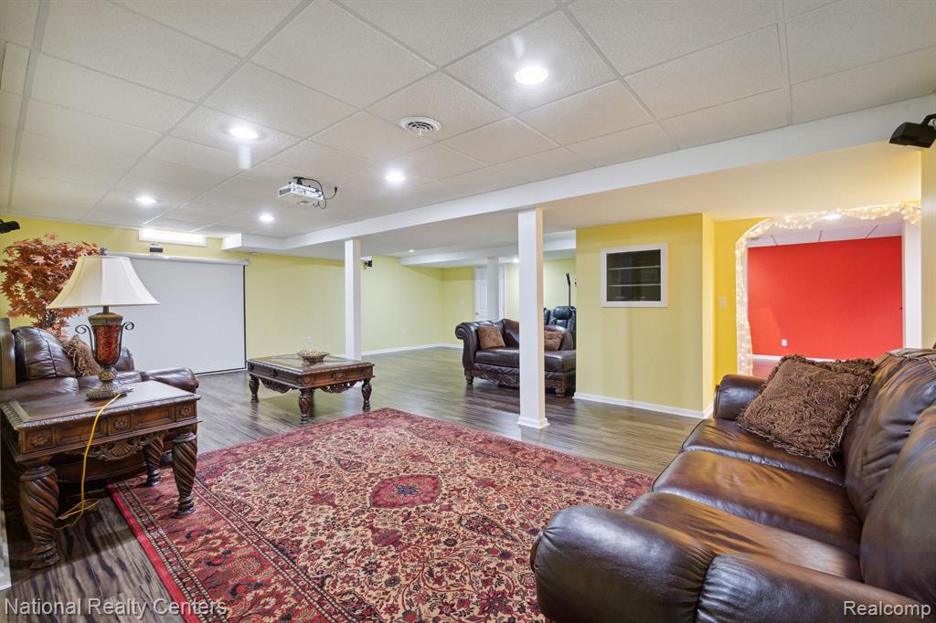50983 WESTON Drive, Plymouth, MI 48170 — Photo 47