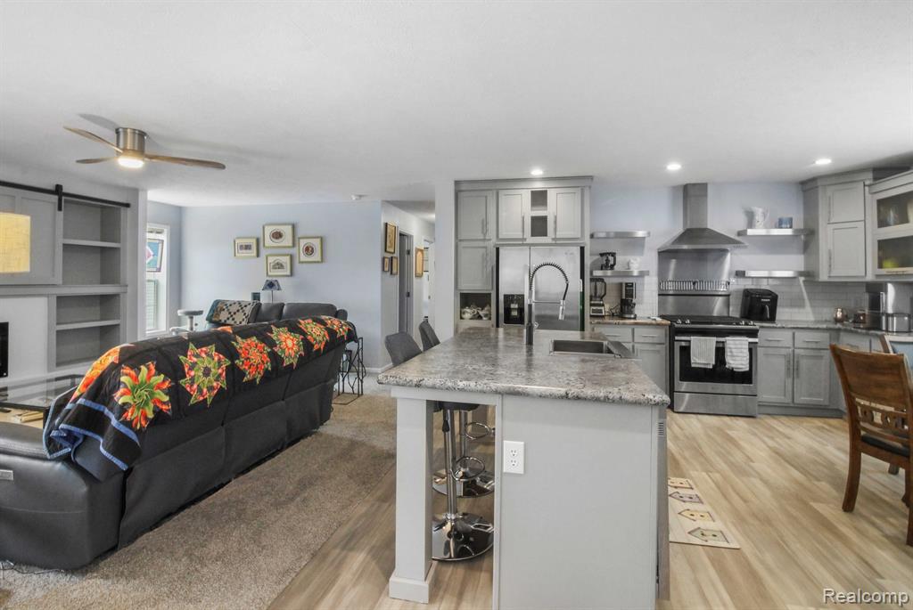 10748 EDWARDS Lane, Willis, MI 48191 — Photo 12