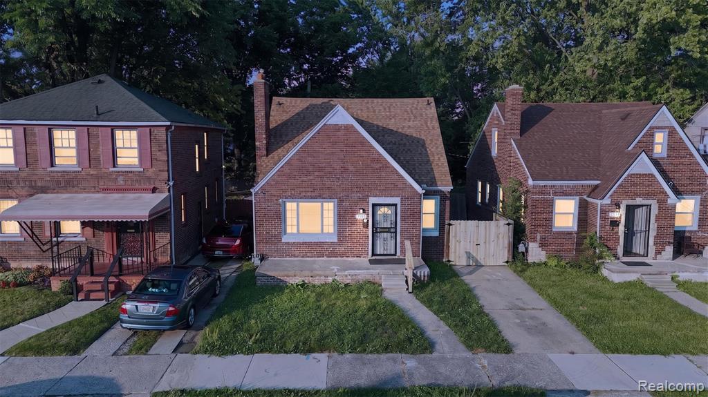 5566 Lakepointe Street, Detroit, MI 48224 — front exterior