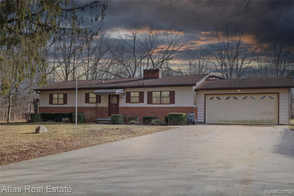 4386 Bennett Drive, Burton, MI 48519 — Photo 2