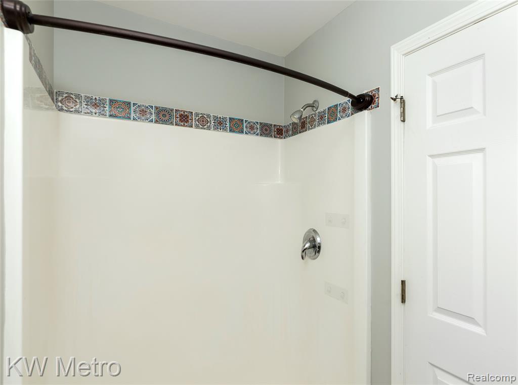 788 EAGLE Drive, Fenton, MI 48430 — Photo 22
