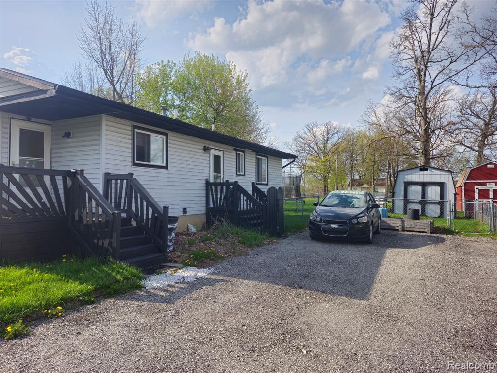 1353 E Decamp Street, Burton, MI 48529 — Photo 2