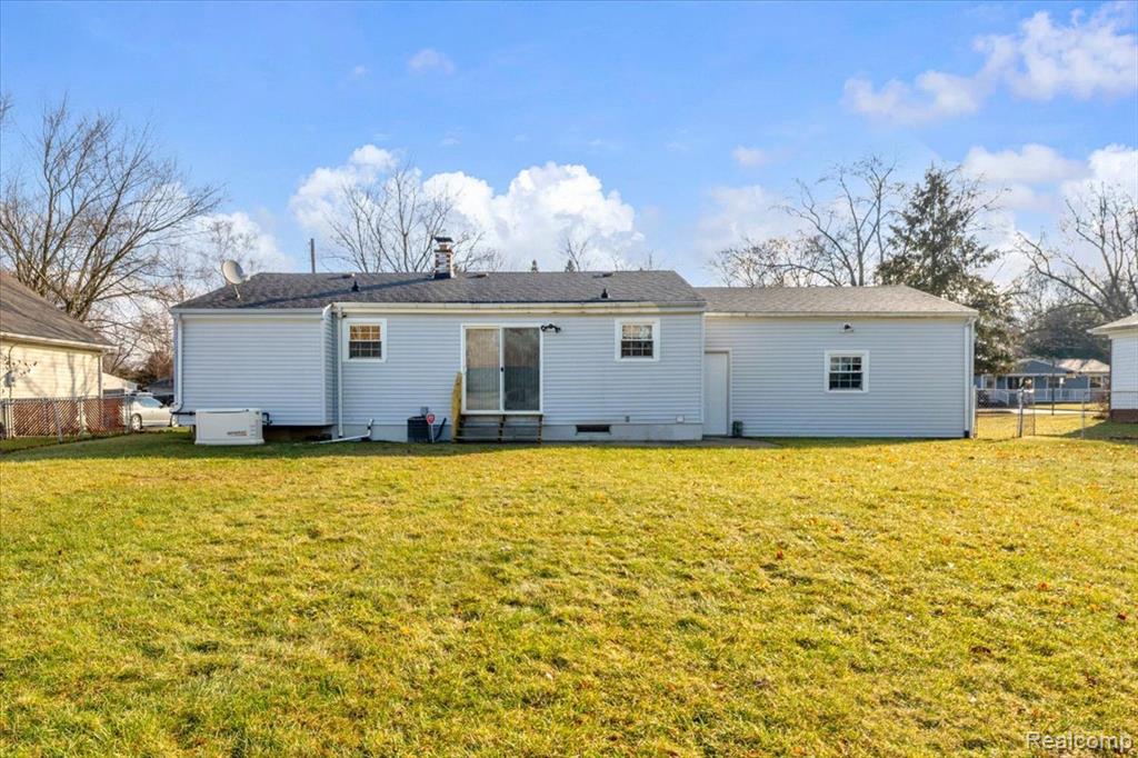 4460 Bristolwood Drive, Flint, MI 48507 — Photo 27