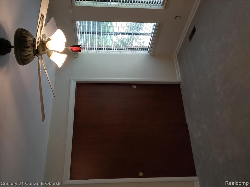 3064 Lindenwood Drive, Dearborn, MI 48120 — Photo 22