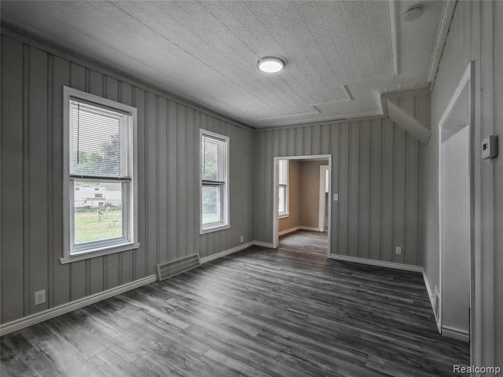 8220 Hudson Avenue, Warren, MI 48089 — Photo 8