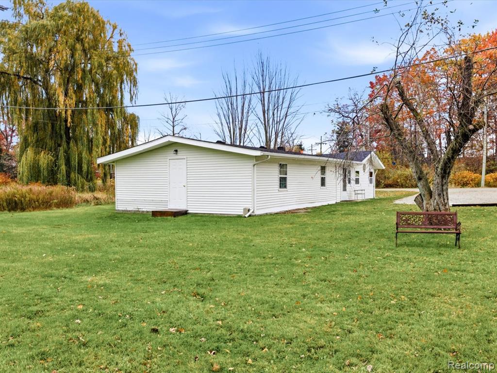 3076 Krafft Road, Fort Gratiot, MI 48059 — Photo 33