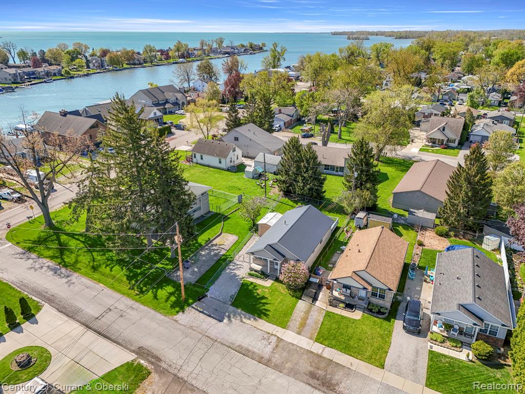 13230 Delavern Street, Rockwood, MI — Photo 2