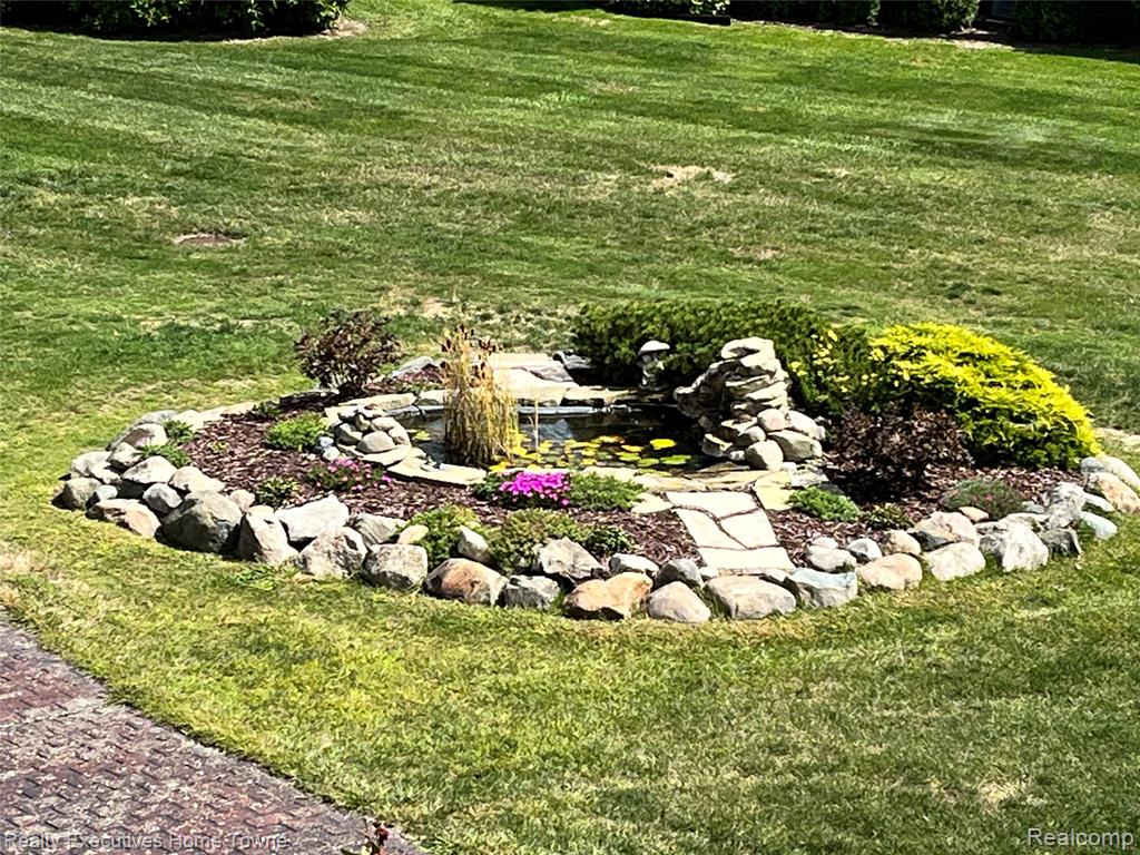 50731 Harbour View Drive N, 26, New Baltimore, MI 48047 — Photo 41