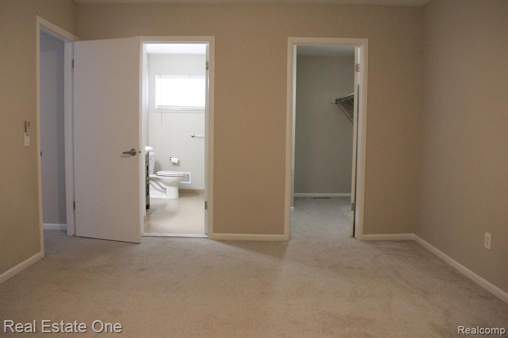 6427 RICHARD Run, West Bloomfield, MI — Photo 23