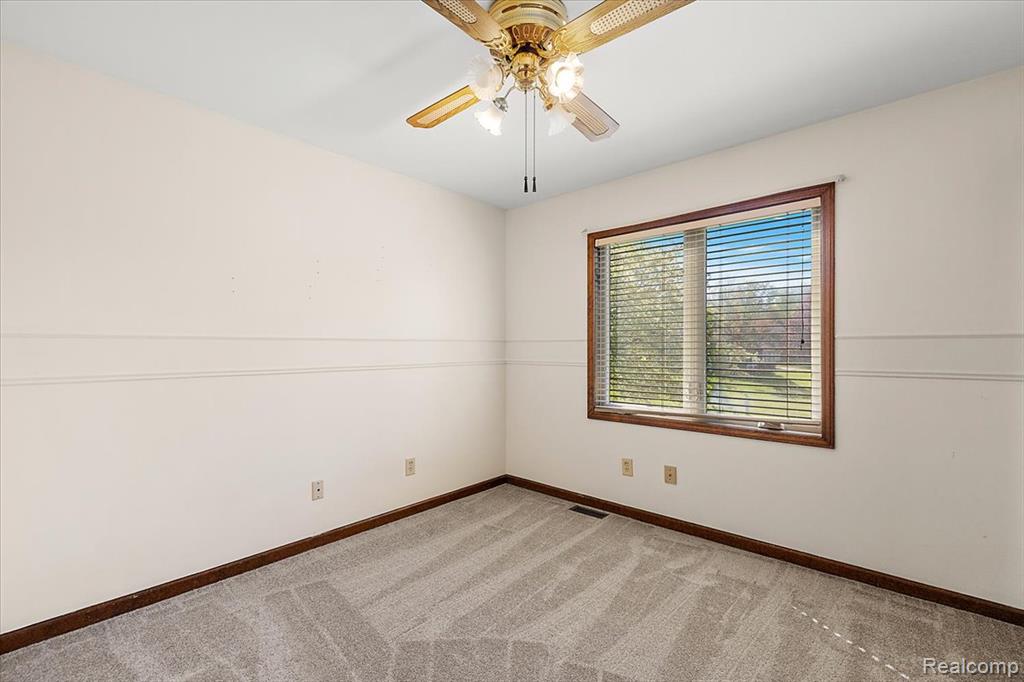 1081 Eagle Nest Drive, Rochester, MI 48306 — Photo 33