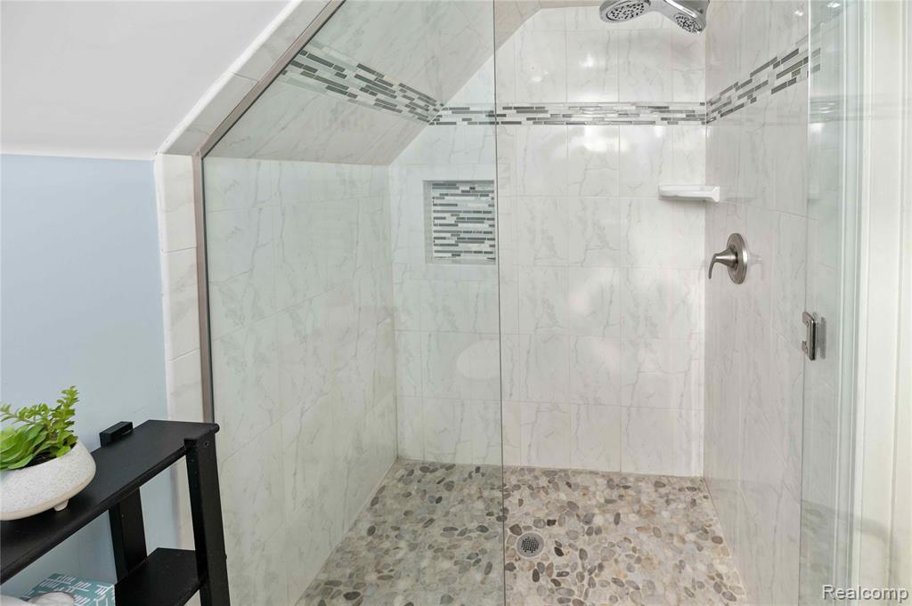 4414 Groveland Avenue, Royal Oak, MI 48073 — Photo 19