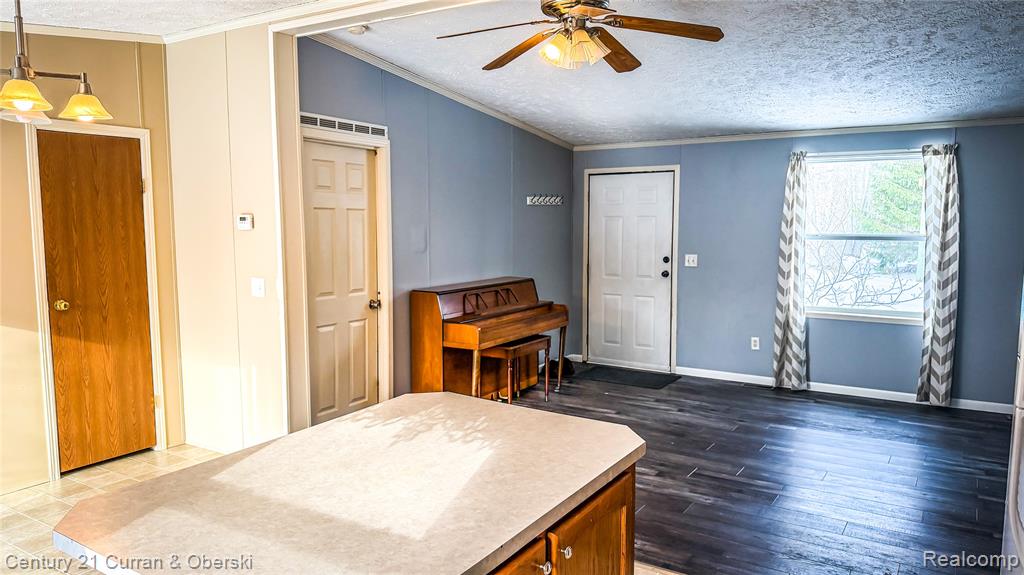 8135 Hillcrest Road, Roscommon, MI 48653 — Photo 14