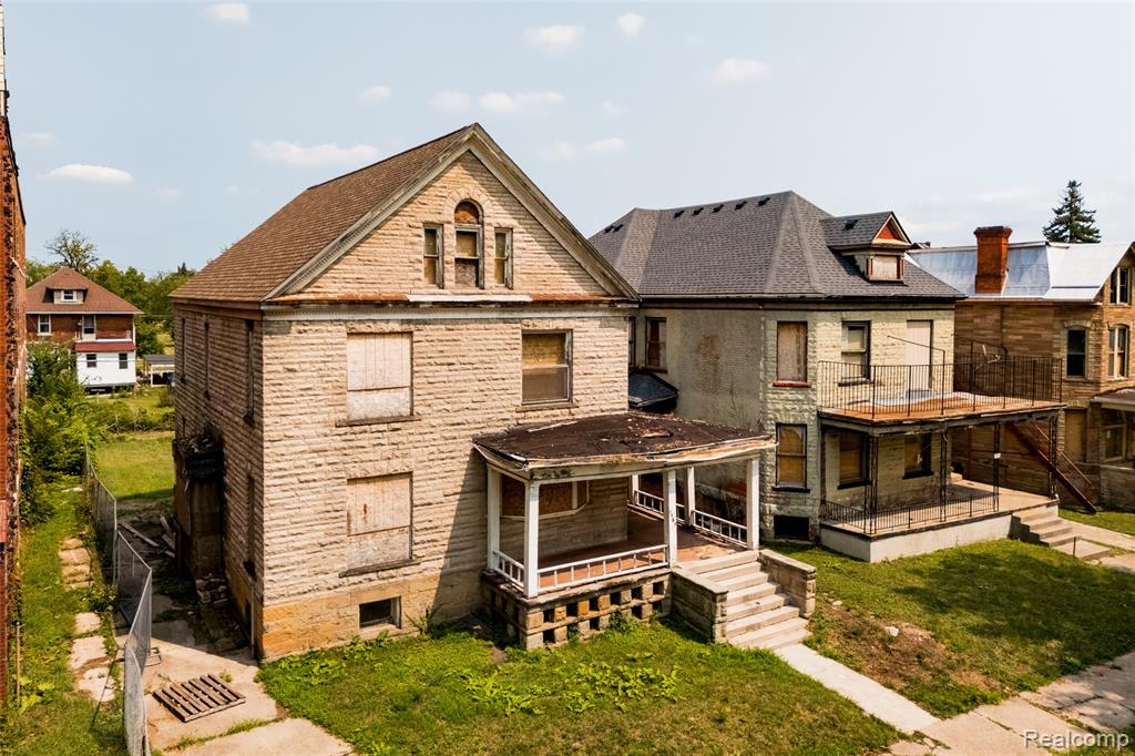 1574 & 1582 Cadillac Boulevard, Detroit, MI 48214