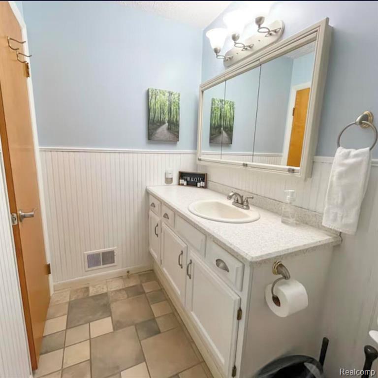 8320 Outer Drive S, Traverse City, MI 49685 — Photo 11