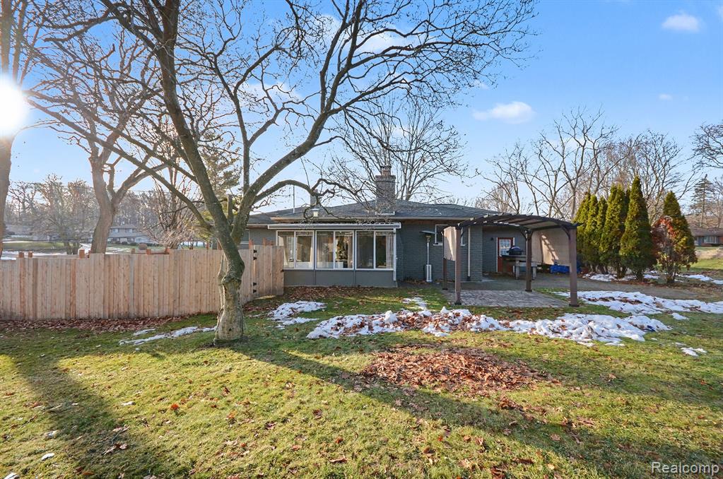 6622 Houghten Drive, Troy, MI 48098 — Photo 39