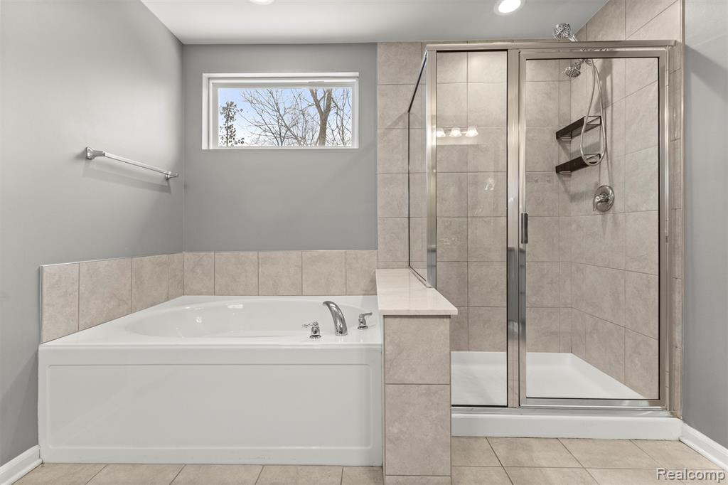 18967 Denali Circle, Northville, MI — Photo 24