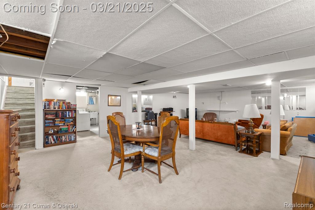 7484 N CHARLESWORTH Street, Dearborn Heights, MI 48127 — Photo 28