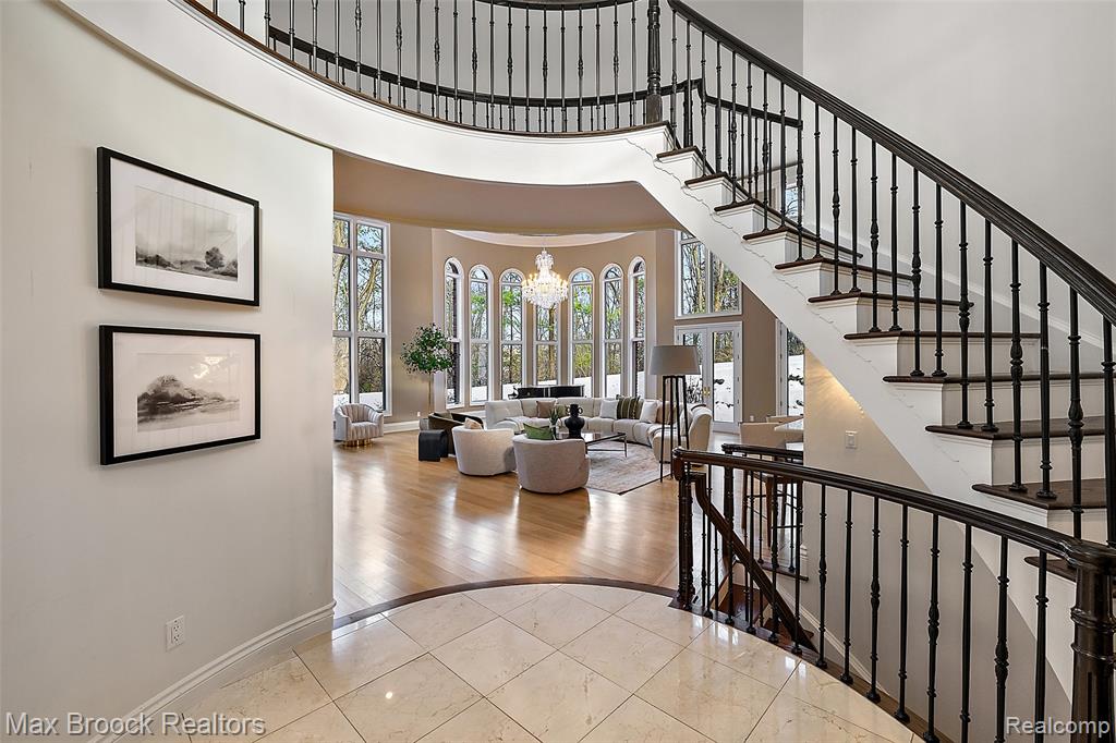 59 Hidden Ridge, Bloomfield Hills, MI 48304 — Photo 2