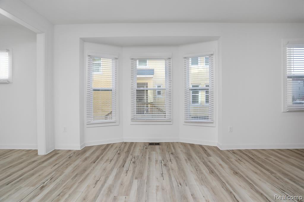 799 East Grand Boulevard, Detroit, MI 48207 — Photo 9