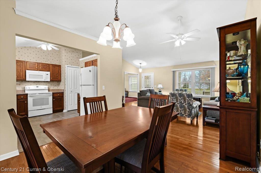 940 S HOWARD Street, Fenton, MI 48430 — Photo 11