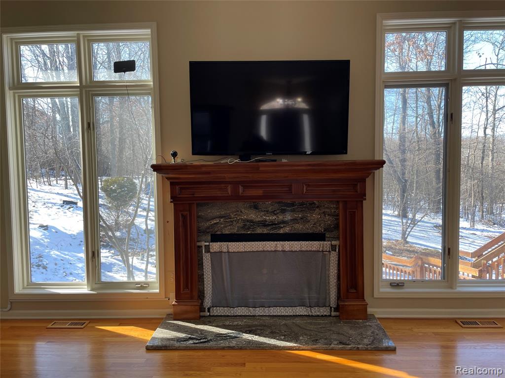 4765 Woodbine Circle S, West Bloomfield, MI 48323 — Photo 10