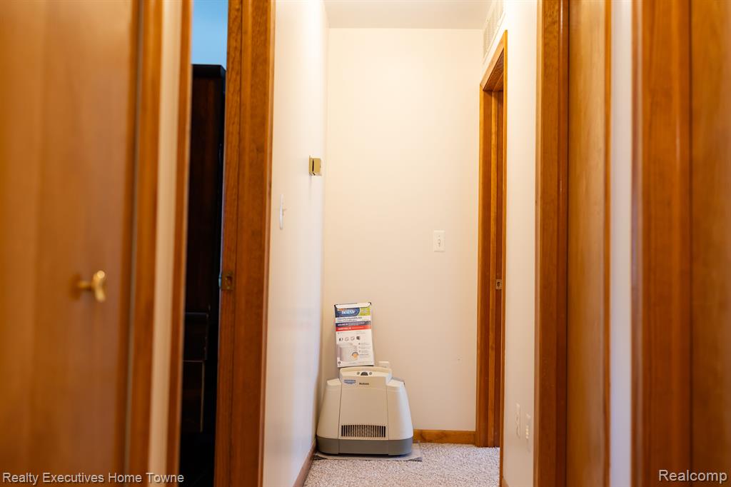 5237 TAFT Road, Clay, MI 48001 — Photo 33