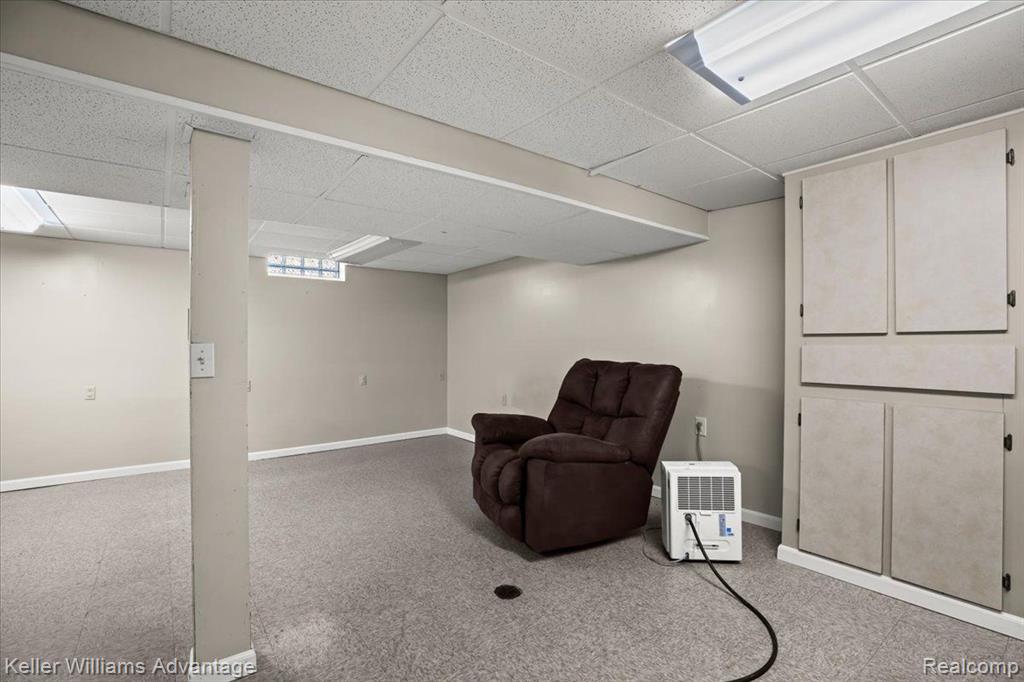 4050 MAYFAIR Street, Dearborn Heights, MI 48125 — Photo 28