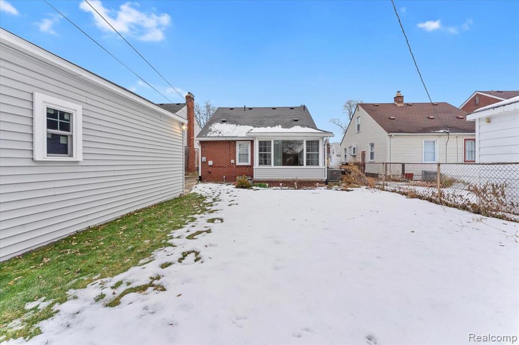909 N Highland Street, Dearborn, MI 48128 — Photo 25