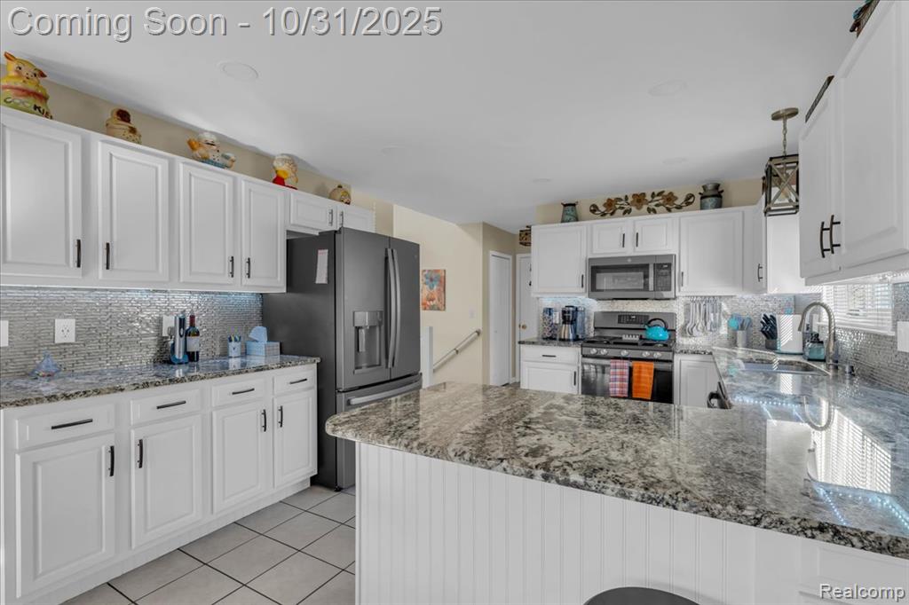 4303 Conifer Lane, Port Huron, MI 48060 — Photo 7