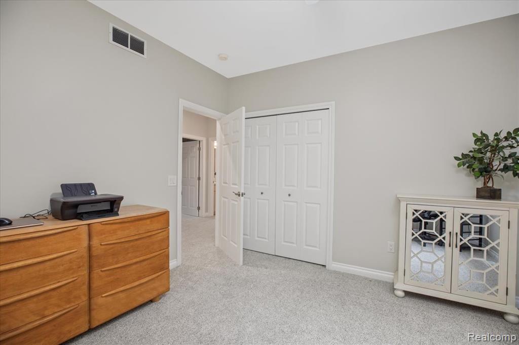 15301 Oak Hollow Drive, Holly, MI 48442 — Photo 39