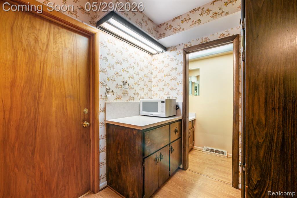 38230 Chartier Street, Harrison Township, MI — Photo 22