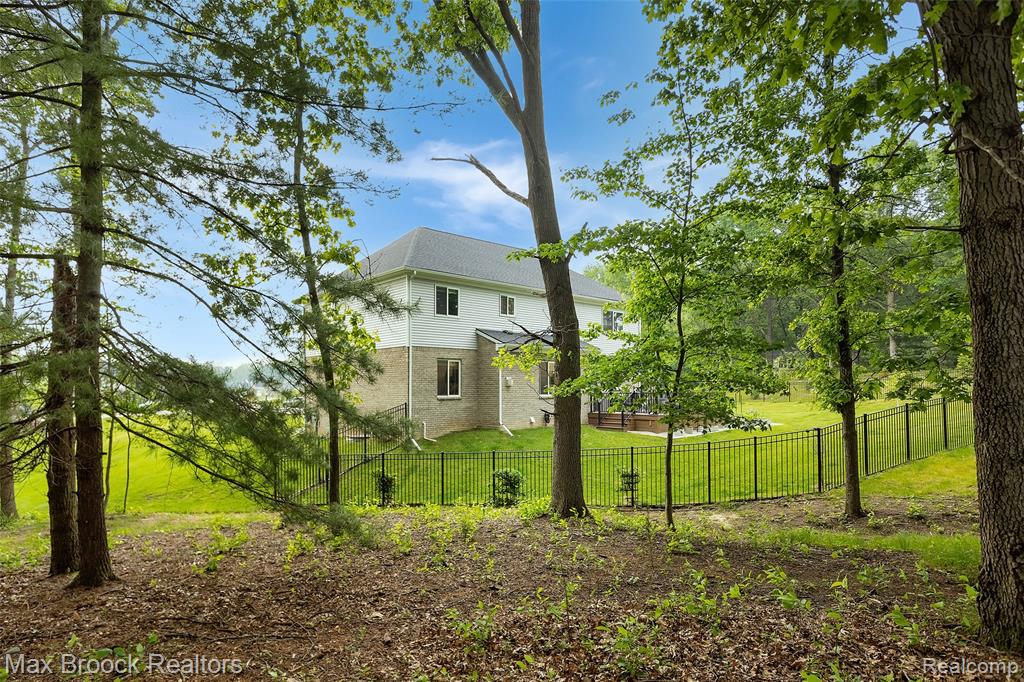 460 Lake Manitou Trail, Oxford, MI 48371 — Photo 60