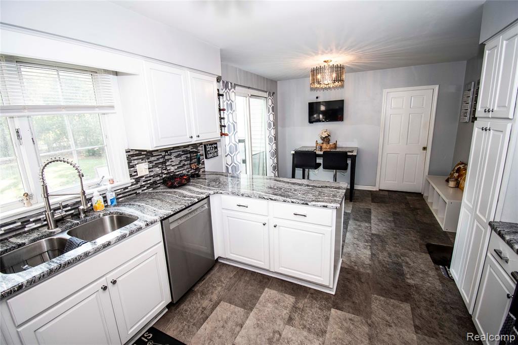 4855 N Arboretum Drive, Saginaw, MI 48638 — Photo 13
