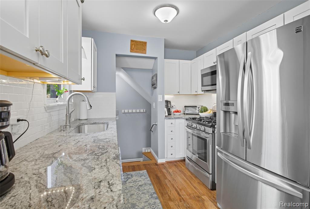 4176 Cummings Avenue, Berkley, MI 48072 — Photo 9