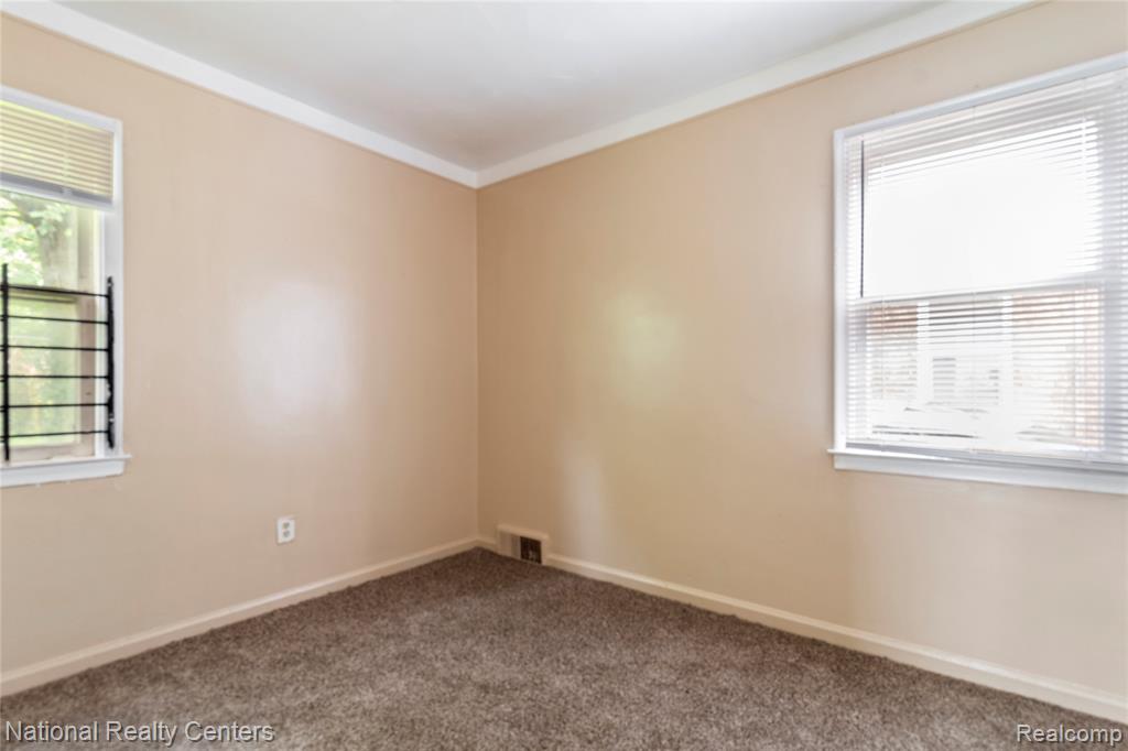 5981 University Place, Detroit, MI 48224 — Photo 9