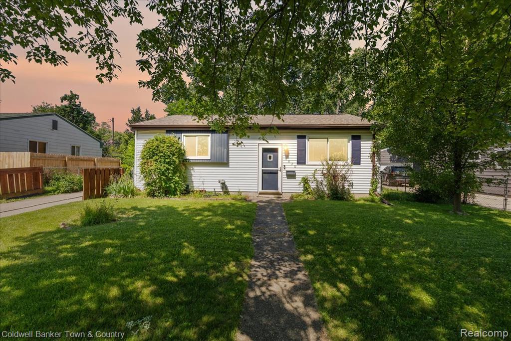 4820 Burchfield Avenue, Lansing, MI 48910 — front exterior