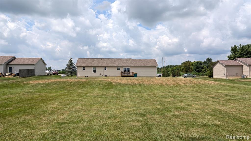 7427 Seymour Road, Swartz Creek, MI 48473 — Photo 3