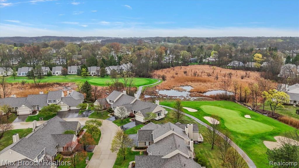 888 Tartan Trail, Bloomfield Hills, MI 48304 — Photo 43